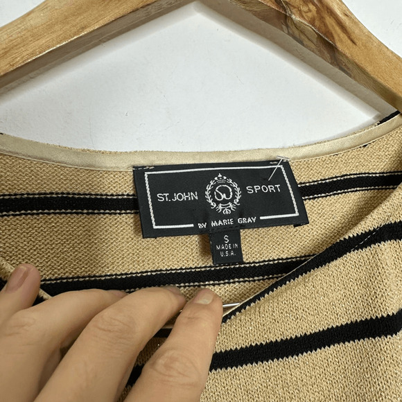 ST. JOHN santana knit striped sweater womens S tan black logo Lightweight - Picture 4 of 7